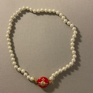 pearl vivenne westood necklace